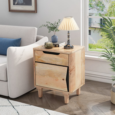 Table de chevet en bois naturel