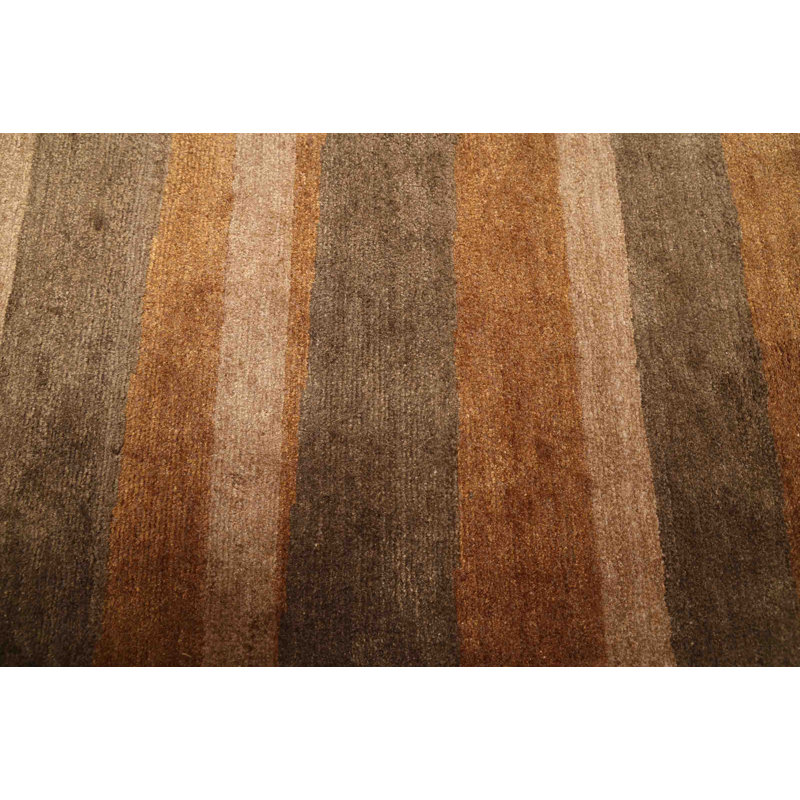 Tapis brun Opulence 8 pi 2 po x 9 pi 11 po