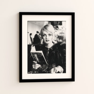Twiggy - Single Picture Frame Print
