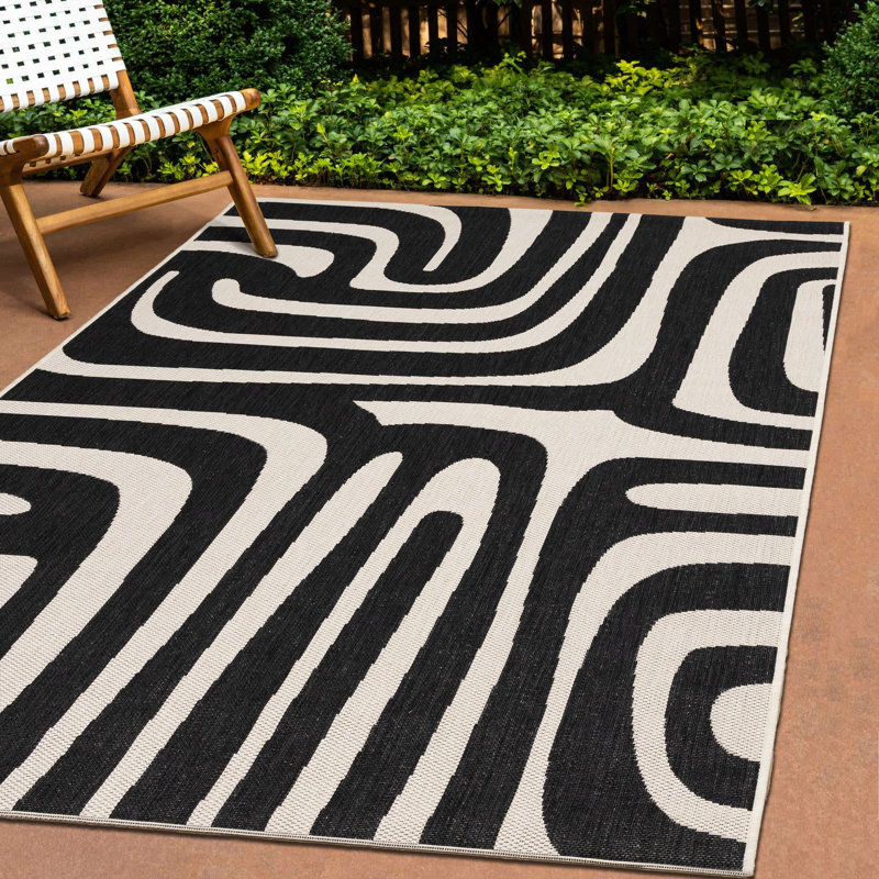 Abstract Black Scandinavian Indoor/Outdoor Area Rug, 7'10" x 10'6"