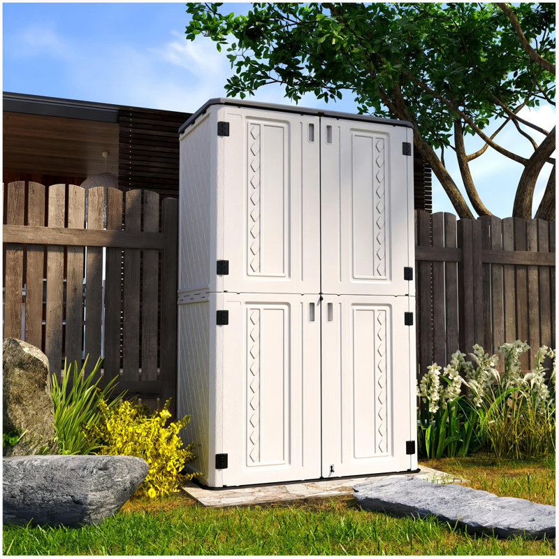 Armoire de rangement horizontale en résine avec plancher et portes doubles Decksplore 490 gallons, quatre tablettes