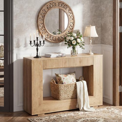 Console en MDF avec tiroir, fini aspect noyer, idéale pour une entrée, un couloir étroit, un hall d'entrée, un salon ou derrière un canapé. Table de rangement de style milieu de siècle pour clés, courrier, objets de décoration, lampes, livres et autres articles essentiels.