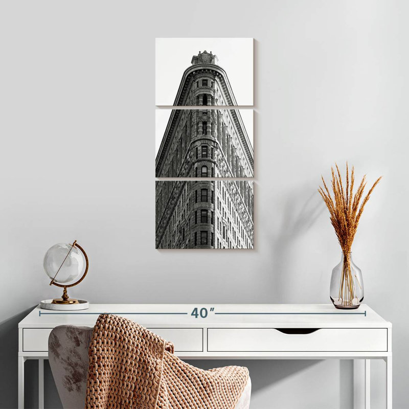 Flatiron Building, H 27 po x l 12 po