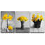 Fleurs jaunes dans des vases 3 pièces-102152653-102152655