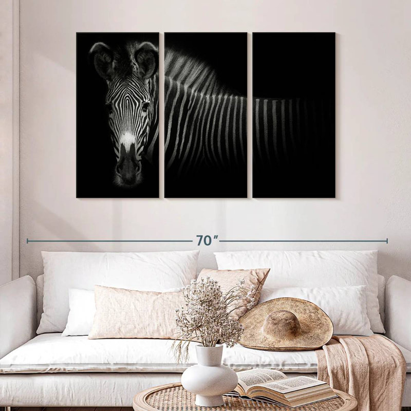 Brampt Vignette Zebra, 32" H x 50" W