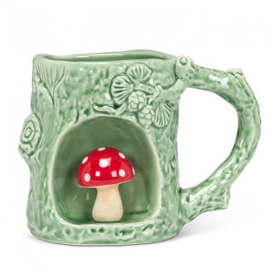 Arbre avec tasse de champignon