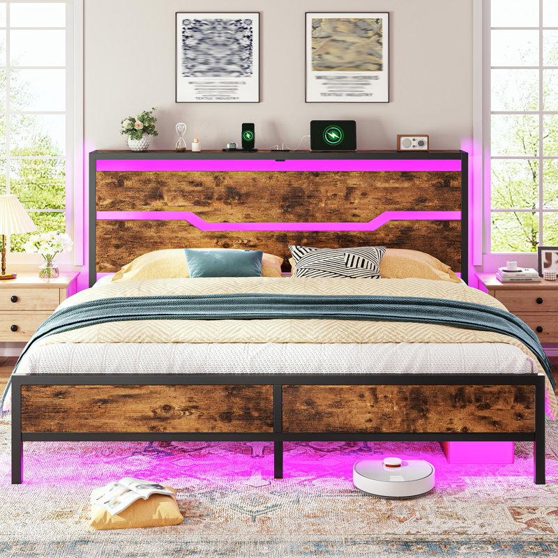 Structure de lit avec charge USB intégrée, conception en métal sans bruit et tête de lit à DEL, Très grand lit, Brun