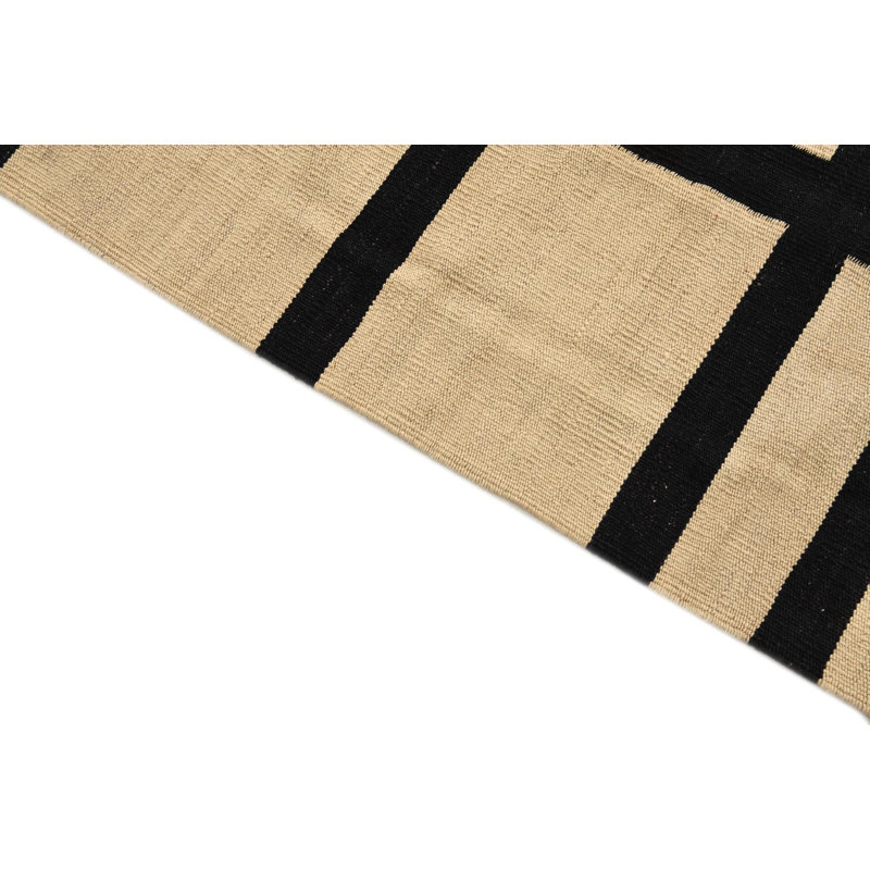 Tapis noir et blanc Ousley