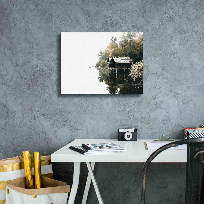 «Docs on the Lake» par Susan Ball - photographie sur toile tendue, H 12 po x l 16 po x P 0,75 po