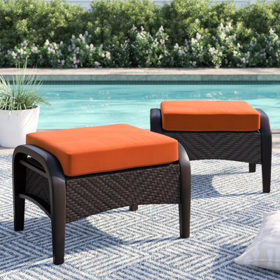Repose-pieds d'extérieur avec housses de coussin Sunbrella Kechia
