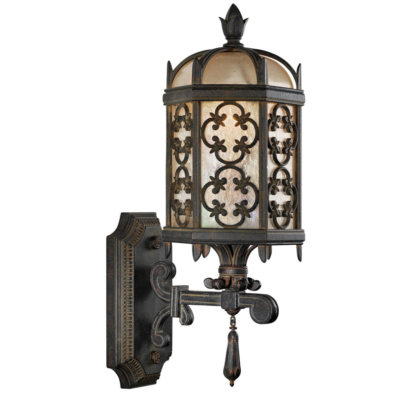 Lanterne murale d'extérieur en verre forgé Costa del Sol Marbella, H 20 po x l 7 po x P 9 po