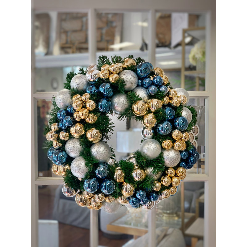 26" Holiday Evergreen Wreath With Ornaments