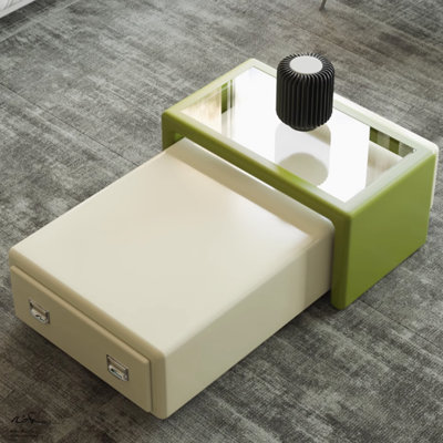Table basse simple de style crème