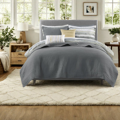 -piece Yellow Seersucker Bedding Sets, Polyester Comforter & Quilt Collection For Modern Bedrooms