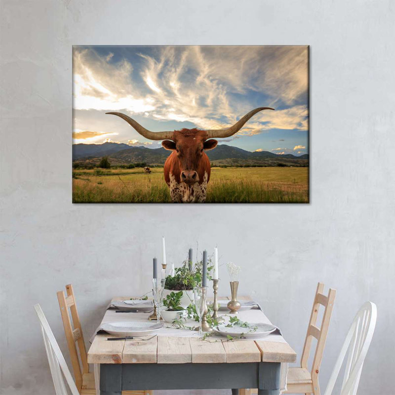 «Mighty Longhorn», reproduction sur toile, H 26 po x l 39 po x P 1,25 po