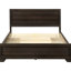 Lit King Size avec rangement et finition foncée, rainures noires naturelles, panneau encastré, style moderne et épuré, tiroirs latéraux, design minimaliste, profondeur visuelle, style organique