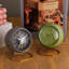 Horloge de bureau en métal, réveil analogique rétro de table de chambre à coucher rétro, horloge dorée silencieuse sans tic-tac, décor de chevet (vert olive)