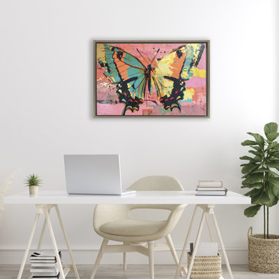 Papillon rétro sur cadre flottant rose abstrait, design par LSR Design Studio