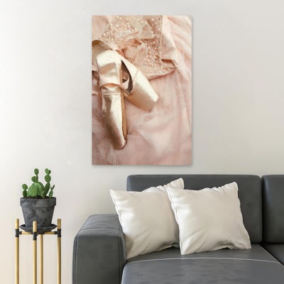 Rosdorf Park White Leather Shoulder Bag On White Textile - 1 Piece Rectangle Graphic Art Print On Wrapped Canvas