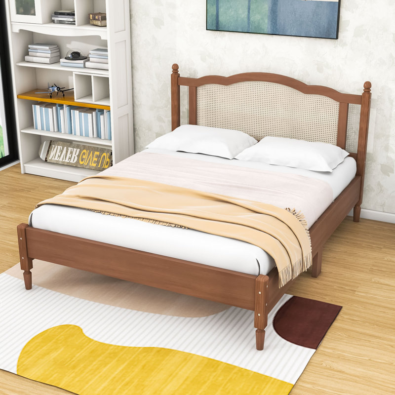 Lit plateforme avec tête de lit en rotin Mortimer Minimalist Elegance, Noyer, Grand lit