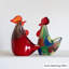 Objet décoratif abstrait en verre rouge-502402341