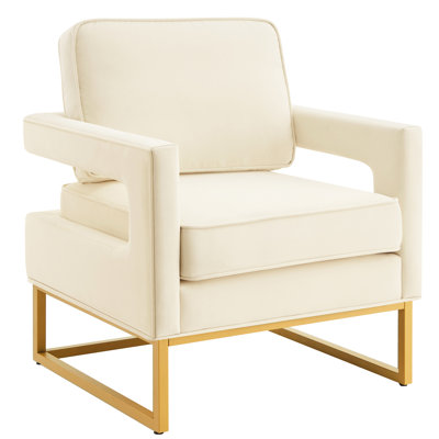 Élégante chaise en velours crème avec base en métal robuste et base moderne ouverte