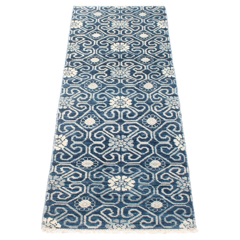Tapis bleu marine unique 2 pi 6 po x 7 pi 6 po Mystique
