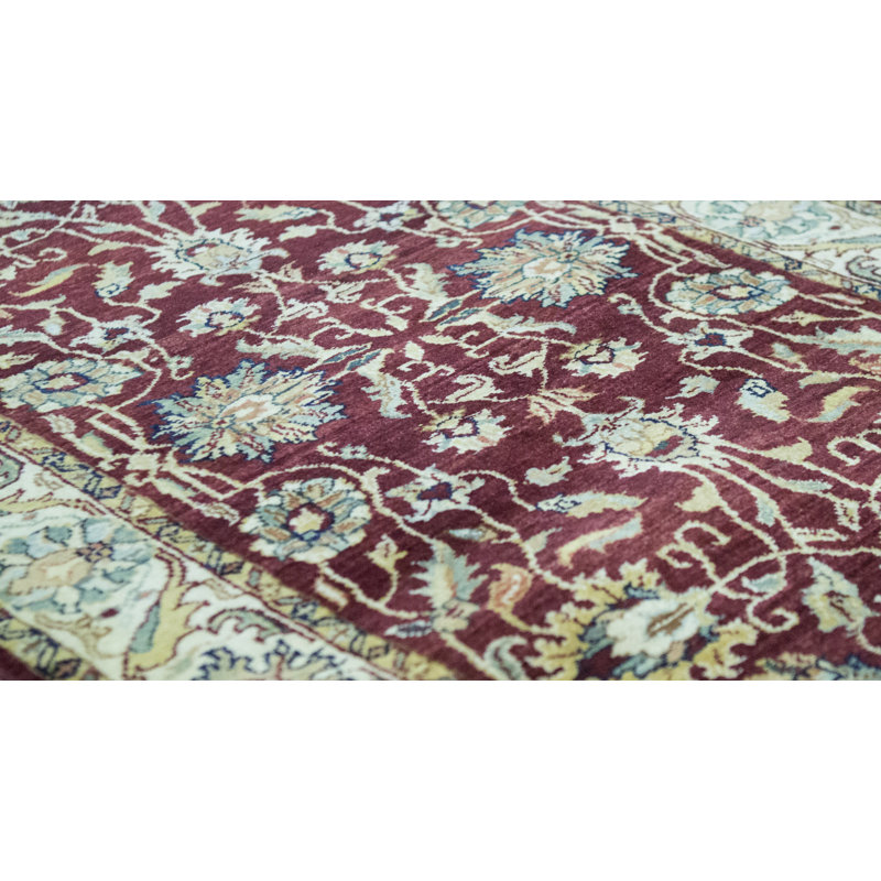 Tapis rouge et crème noué à la main de haute qualité