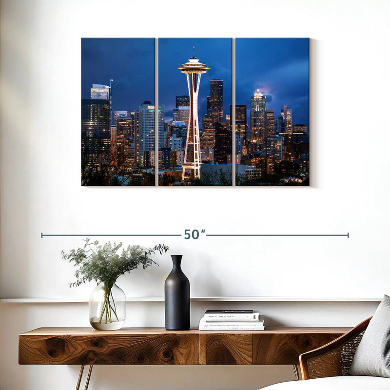 Nicci Space Needle Seattle, 24" H x 38" W