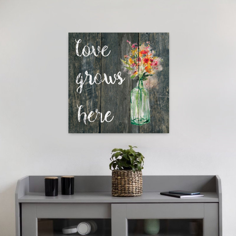 «Love Grows Here Elegant Romantic Rustic Flower», art mural, H 18 po x l 18 po
