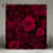 Motif floral rouge foncé