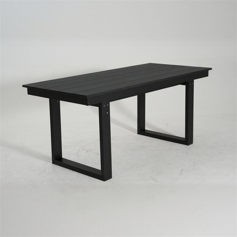 Table de salle à manger et de réunion extérieure en PEHD de 67 po (table incluse seulement), Noir
