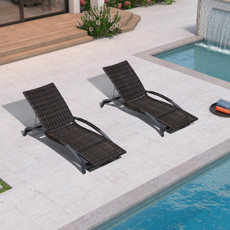 Ensemble de chaises longues en osier 2 pièces avec accoudoirs résistants à la chaleur et rotin tressé, Marron foncé