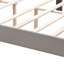 Grand lit plateforme en velours gris, bouton avec une courbe attrayante, support à lattes de bois, courbe attrayante facile à assembler, cadre en bois, connaissance