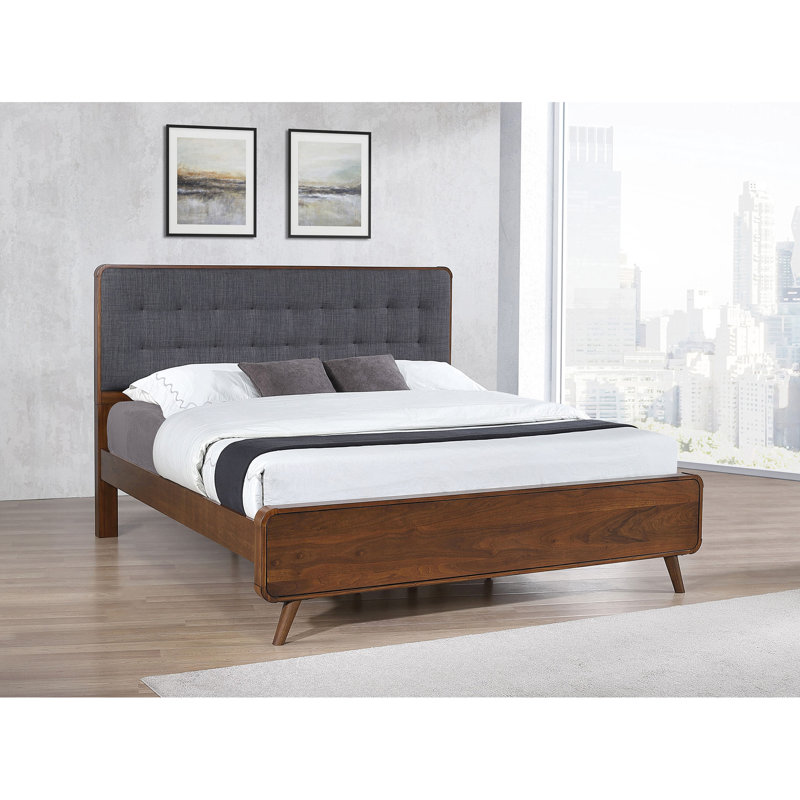 Très grand lit à panneau très grand contemporain en noyer foncé avec rangement intégré, idéal pour la chambre à coucher, avec tête de lit structurée