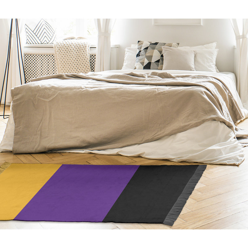 Tapis rayé doré / mauve / noir 4,6 pi x 5,5 pi