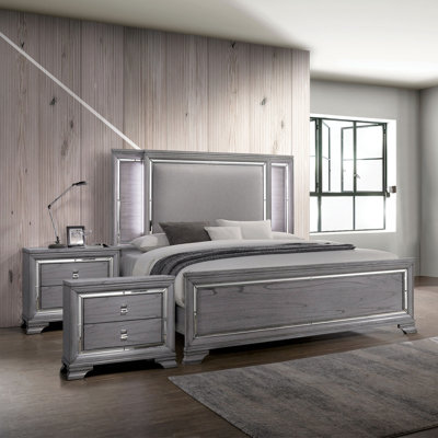 Meaghann 3-Piece Bedroom Set