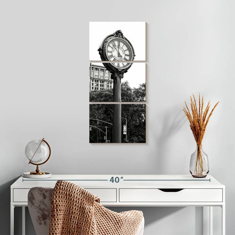 Horloge Fifth Avenue, H 27 po x l 12 po