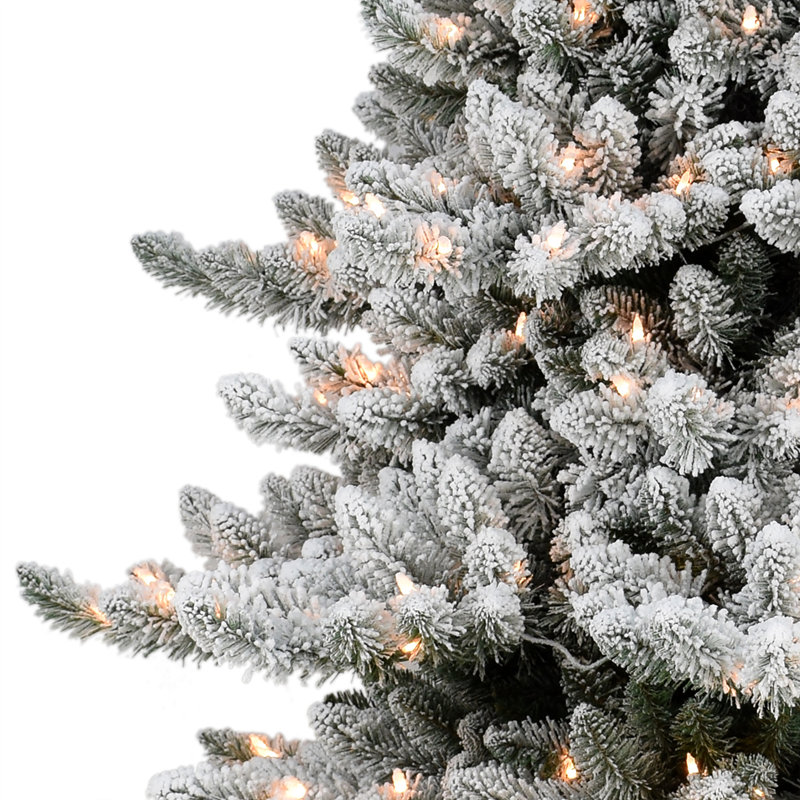Arbre de Noël épinette givré pré-éclairé, H 7,5 pi