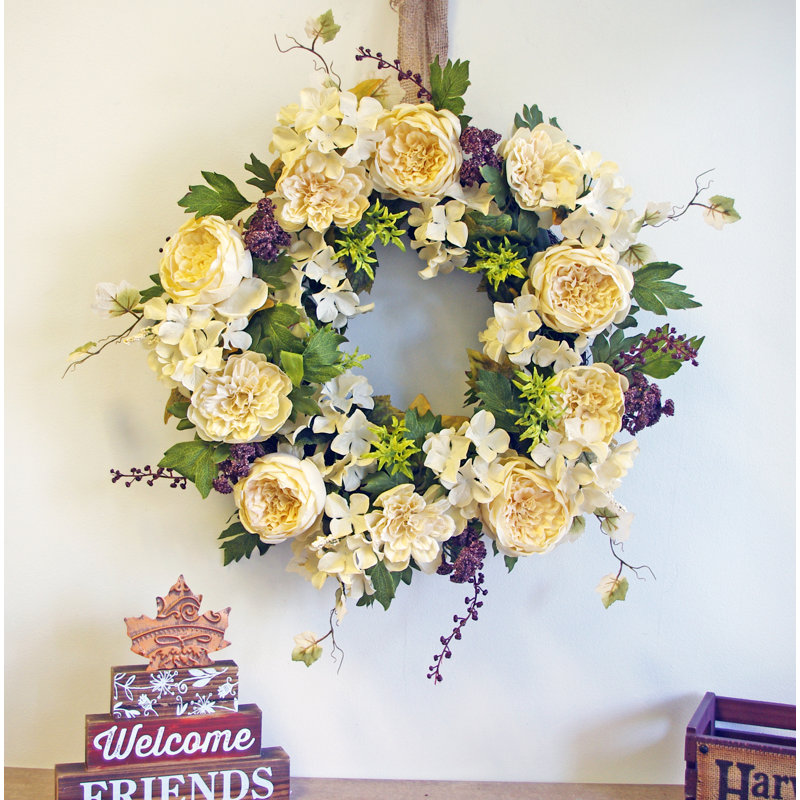 Couronne en hortensia et chou rose dahlia en polyester 22 po, Crème