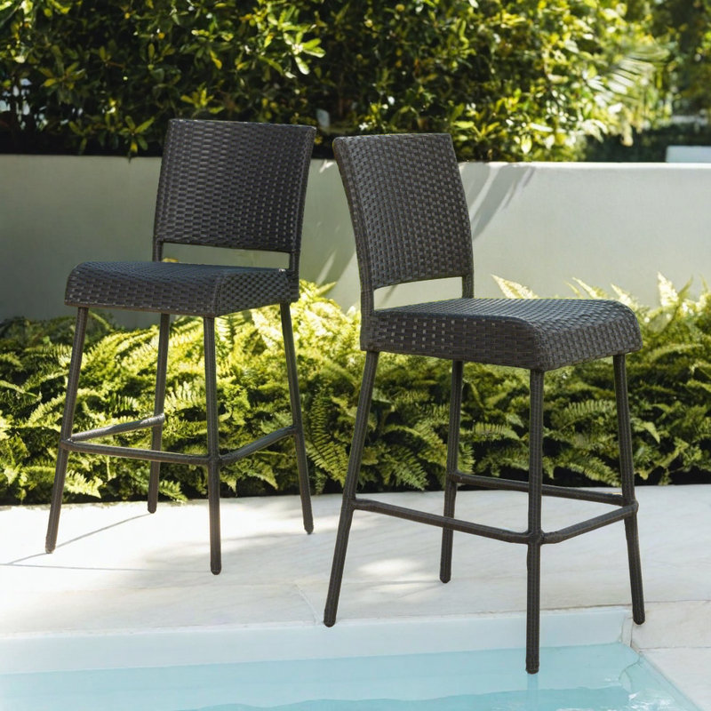 Ensemble de 2 tabourets de bar en osier d'extérieur avec repose-pieds incurvés, rotin PE durable, Noir