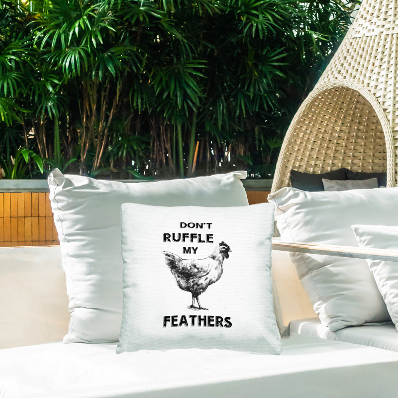 Coussin d'extérieur imprimé Sassy Rooster Ruffled Feathers par Conrad Knutsen