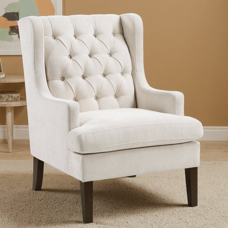 Élégant fauteuil d'appoint capitonné beige avec coussin en mousse pour des espaces de vie élégants