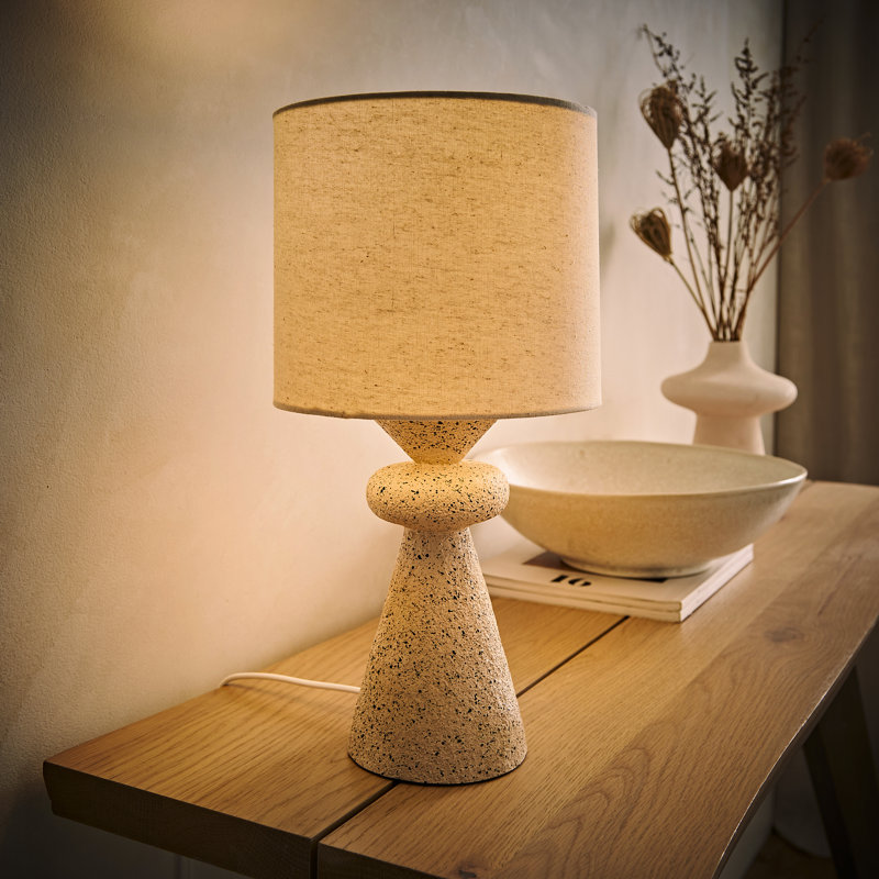 Croasmun Resin Table Lamp, Yes