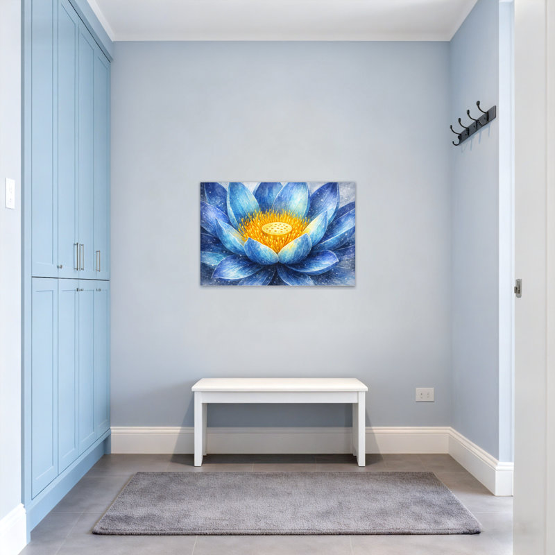 Plantes et fleurs de lotus bleu avec centre doré, H 24 po x l 36 po