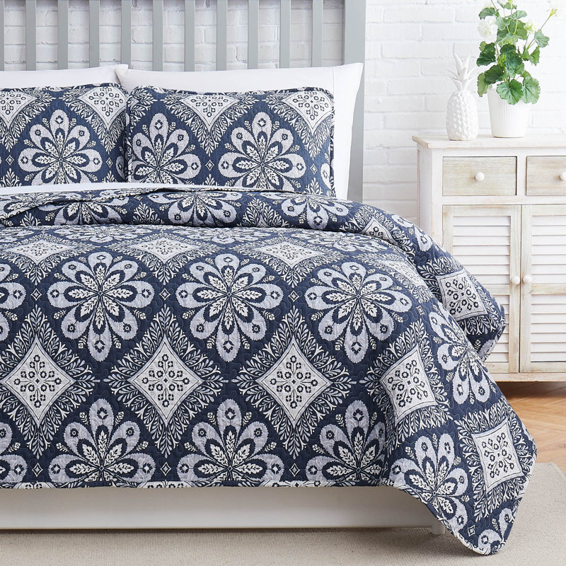 Tranquility Microfiber Quilt Set, Twin/Twin XL Quilt + 1 Sham, Gray
