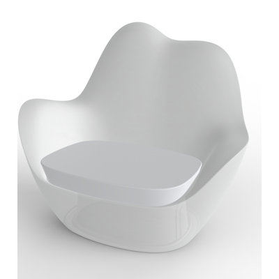 Sabinas - Resin Lounge Chair - Basic