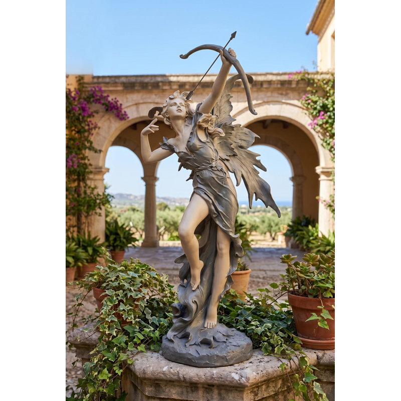 Statue Rhiannon la fée Archer, H 48,5 po x l 24,5 po x P 26,5 po