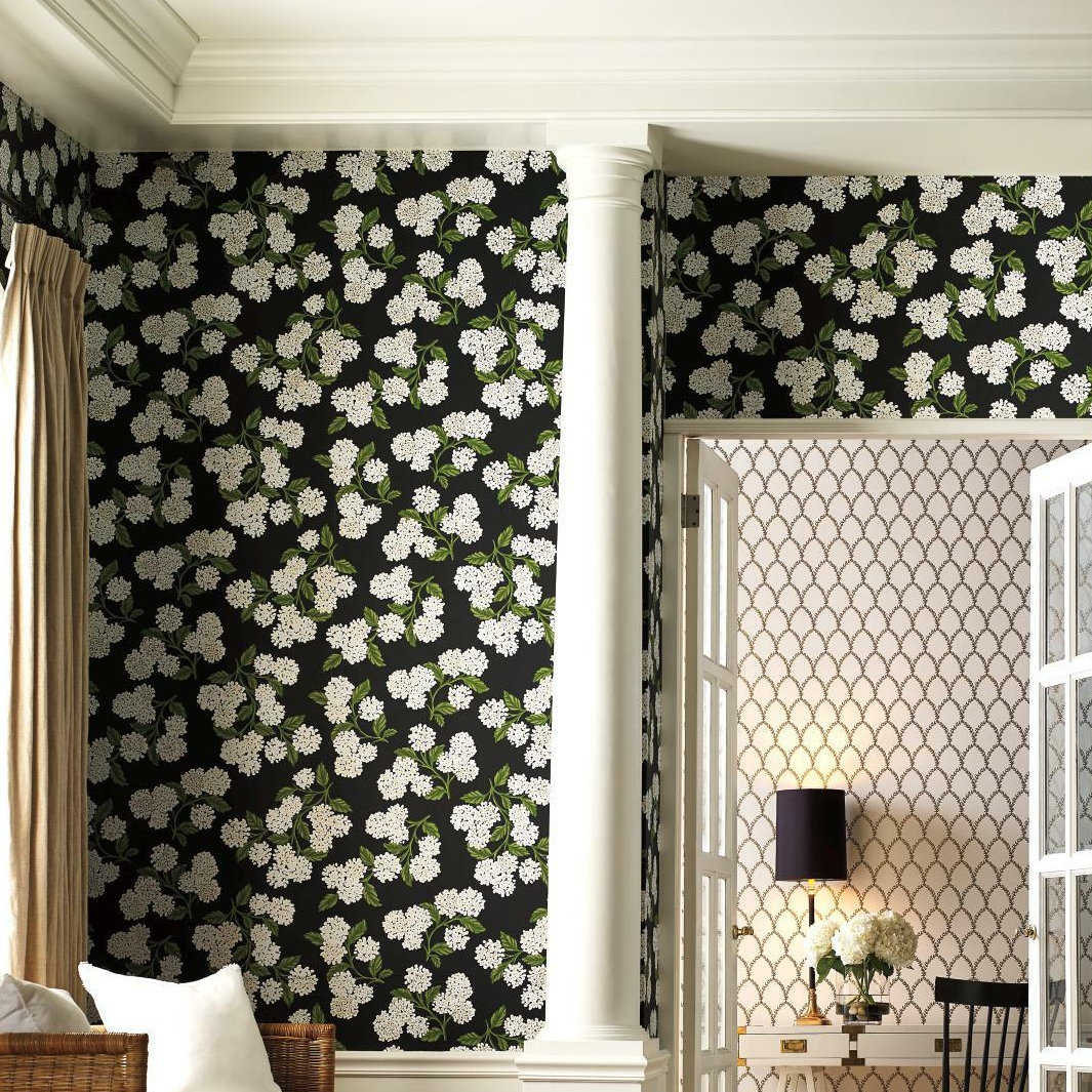 Hydrangea Wallpaper Double Roll, Black/White