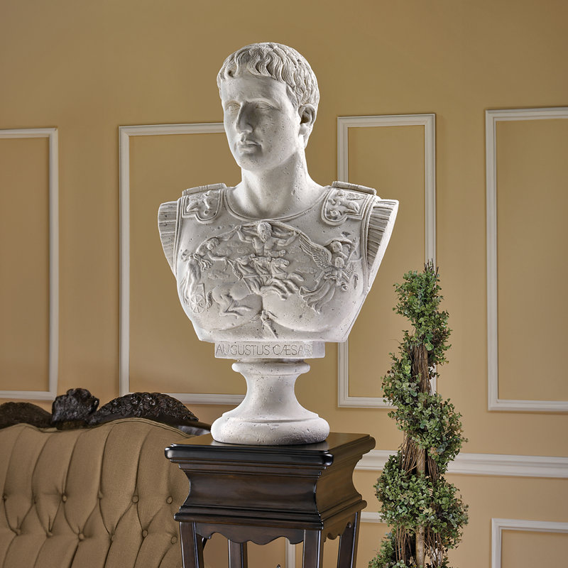 Grand Handmade and Hand Finishing Resin Bust Decorative Object